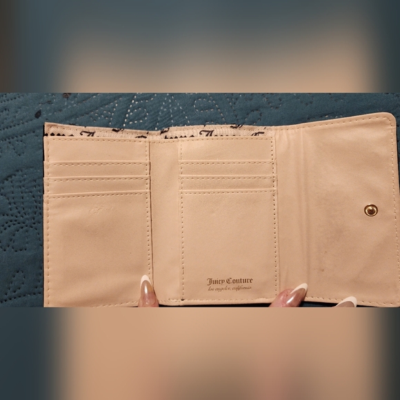 Juicy Couture Black Quilted Wallet - Picture 3 of 9